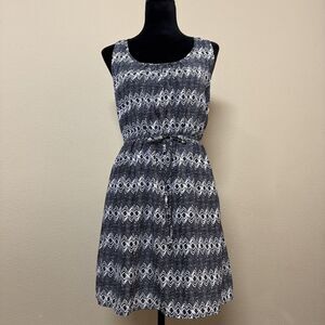 BeBop Dress Womens Medium Black Chevron Sleeveless Scoop Neck Lined Summer Mini